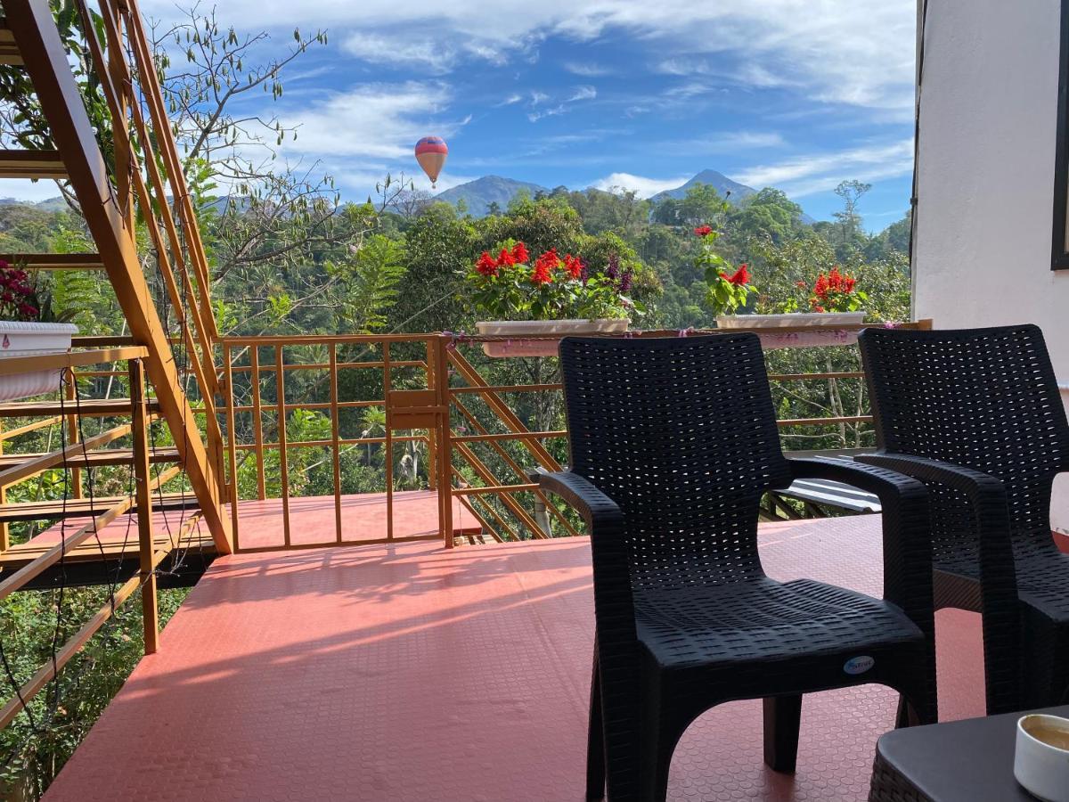 Munnar Bnb Bed and Breakfast Εξωτερικό φωτογραφία